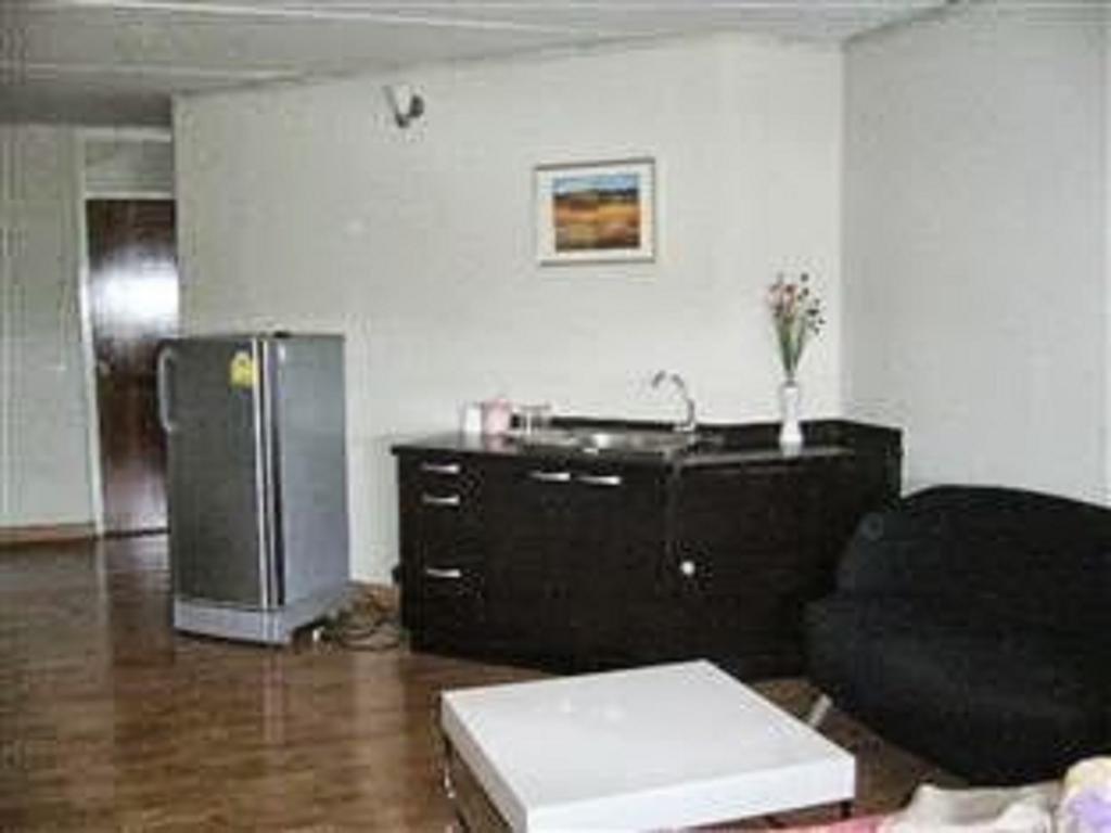 Impact Muang Thong Thani Service Condominium Pak Kret Exterior foto